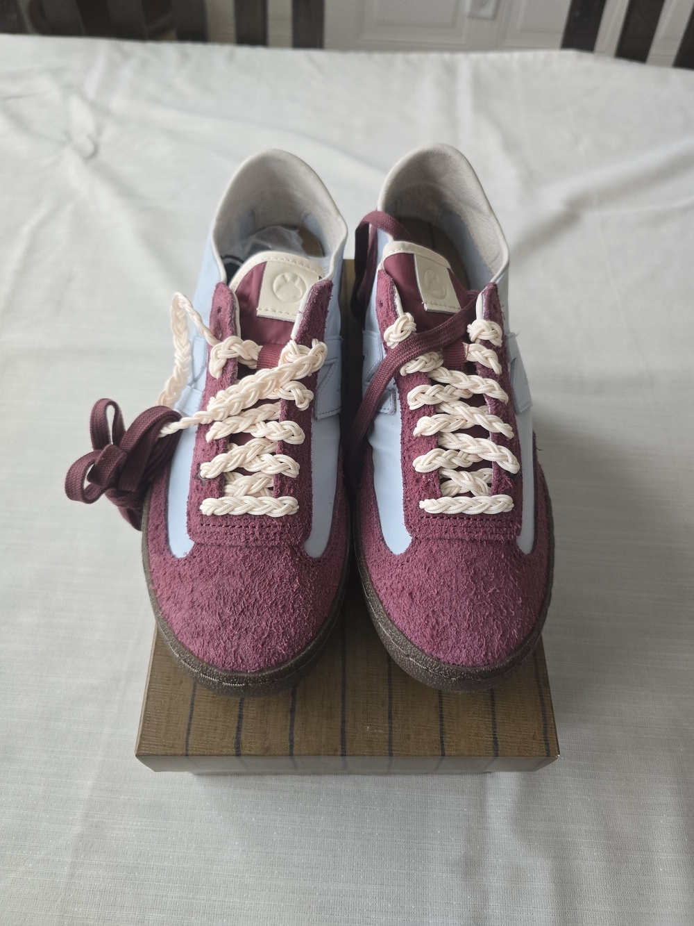 New Balance Gator Run X Basketcase Sneakers. Size 8 Unisex Red Blue Lifestyle